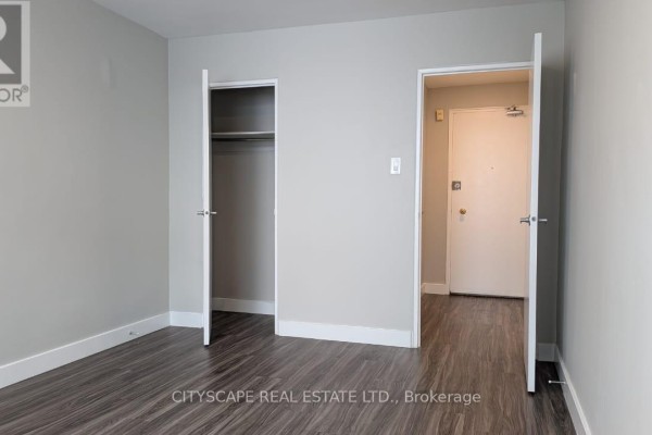 Dining room - 609 - 85 Wellesley Street E, Toronto, ON M4Y1H8 Photo 3