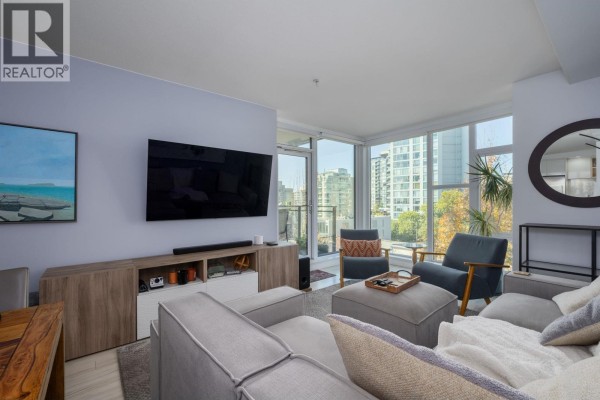 409 111 E 3rd Street, North Vancouver, BC V7L0C6 Photo 4