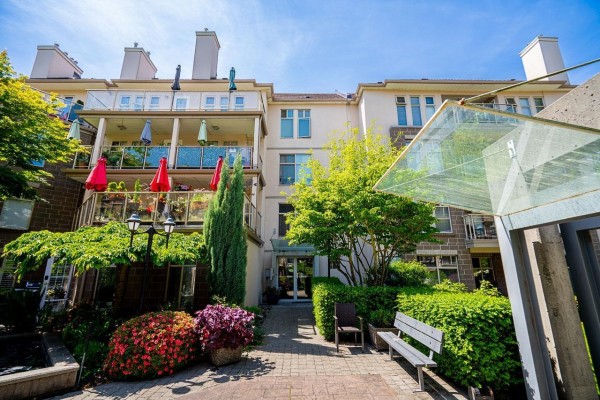409 15340 19a Avenue, Surrey, BC V4A9W1 Photo 4