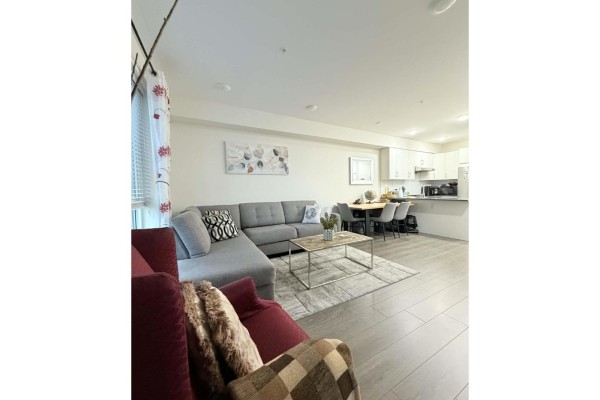 409 15351 101 Avenue, Surrey, BC, photo 2