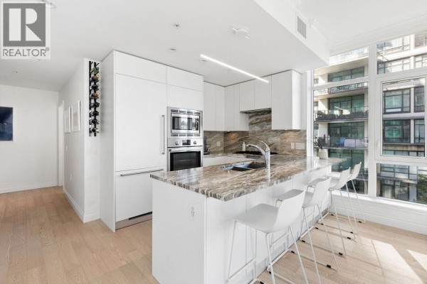 409 185 Victory Ship Way, North Vancouver, BC V7L0G2 Photo 4