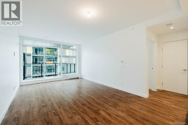 Kitchen - 409 369 Tyee Rd, Victoria, BC V9A0B6 Photo 5
