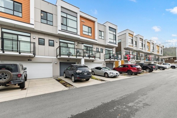 409 46150 Thomas Road, Vedder Crossing, Chilliwack Townhouse Sold $599,000