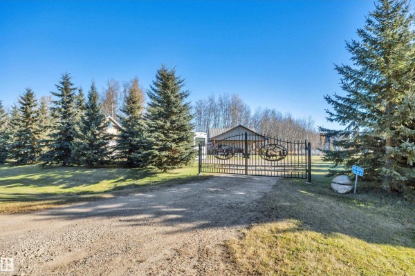 Primary Bedroom - #409 462014 Rge Road 10, Rural Wetaskiwin County, AB T0C2V0 Photo 3