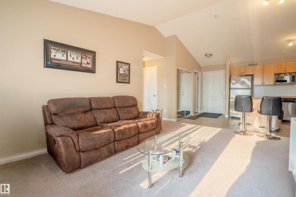 Kitchen - #409 5350 199 St Nw, Edmonton, AB T6M0A4 Photo 3