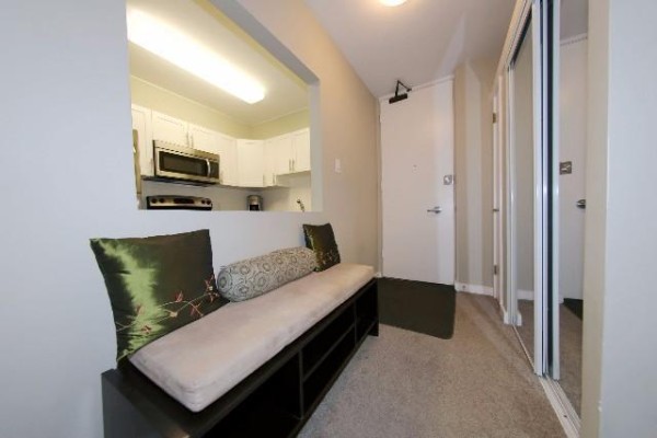 Kitchen - 409 71 Roslyn Road, Winnipeg, MB R3L0G2 Photo 3
