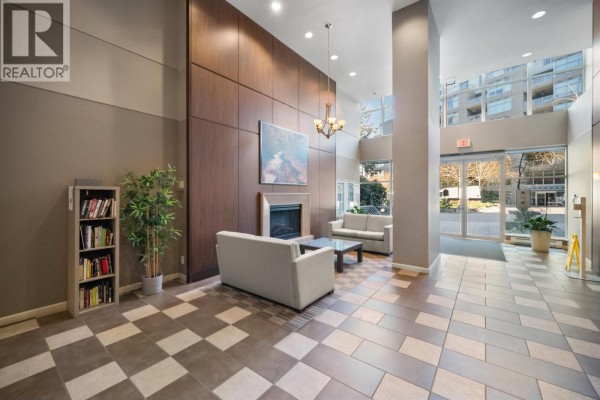 409 9232 University Crescent, Burnaby, BC V5A0A3 Photo 5