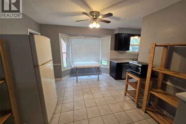 409 Castlegrove Place Unit# Room 5, London, ON N6G1L1 Photo 5