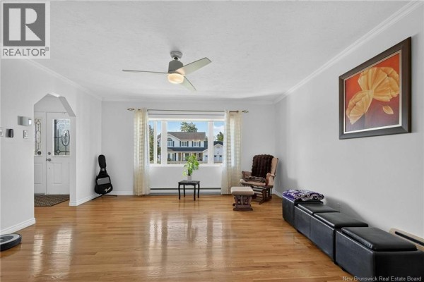 Recreation room - 409 Gaspe, Dieppe, NB E1A6V8 Photo 4