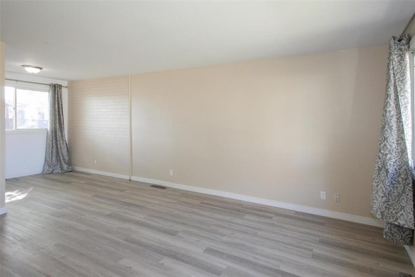 Bedroom - 409 Kent Road, Winnipeg, MB R2L1Y2 Photo 5