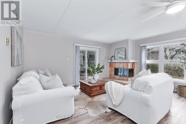 Bedroom 3 - 409 Mariners Way, Collingwood, ON L9Y5C7 Photo 3