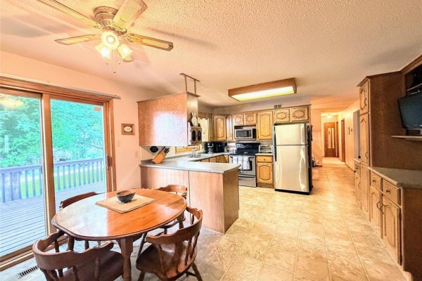 409 Third Street, Neepawa, MB R0J1H0 Photo 4