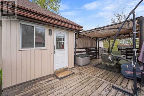 Kitchen - 4094 Highway 35, Kawartha Lakes, ON K0M1G0 Photo 4