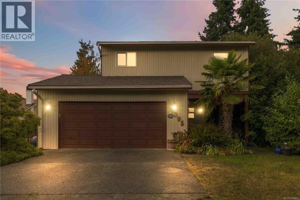 4095 Beam Cres, Saanich, BC, photo 2