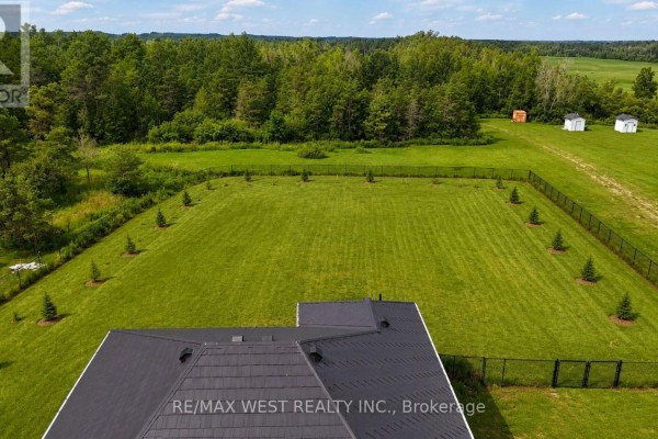 4098 Concession 12 Sunnidale Road, Clearview, ON, photo 2
