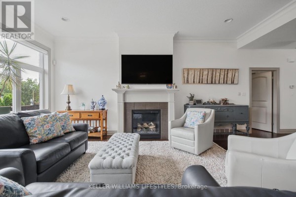 Living room - 41 - 3278 Colonel Talbot Road, London South, ON N6P1H4 Photo 4