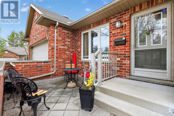 Living room - 41 - 43 Capulet Walk, London North, ON N6H5V5 Photo 4