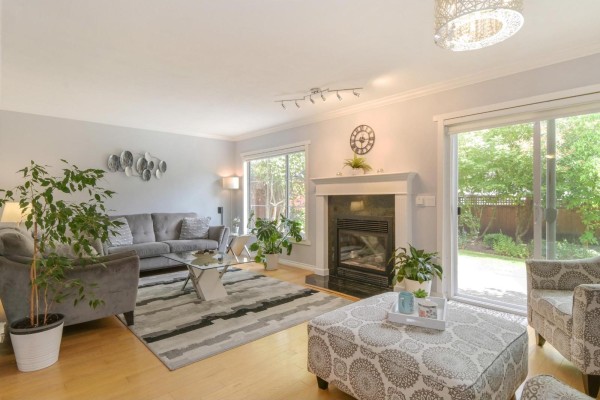 41 16016 82 Avenue, Surrey, BC V4N0N7 Photo 4