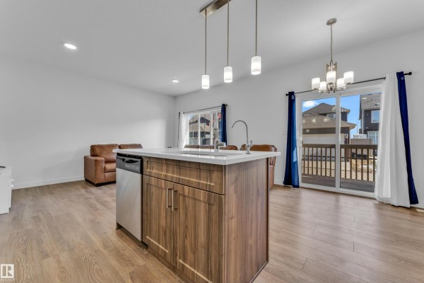 Kitchen - #41 603 Orchards Bv Sw, Edmonton, AB T6X2W8 Photo 3