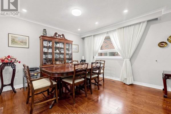 Kitchen - 41 Burnview Crescent, Toronto, ON M1H1B4 Photo 4