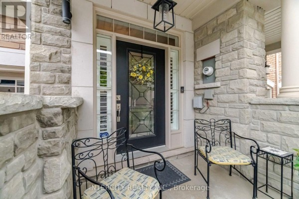 41 Caliber Court, King, ON, photo 2