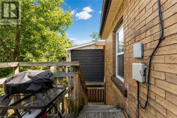 Bedroom - 41 Carrick Avenue Unit# 2, Hamilton, ON L8M2W2 Photo 2