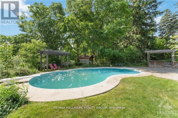 41 Cedar Road, Ottawa, ON K1J6L5 Photo 3