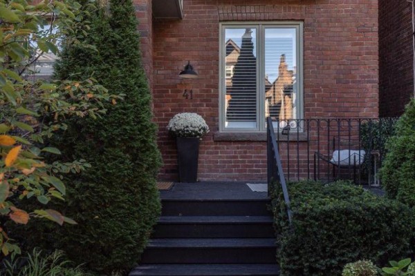 Bedroom 5 - 41 Chicora Avenue, Toronto, ON M5R1T7 Photo 2