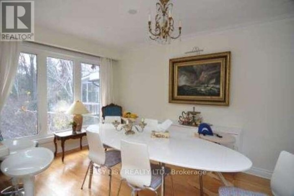 41 Churchill Avenue, Toronto, ON M2N1Y6 Photo 3