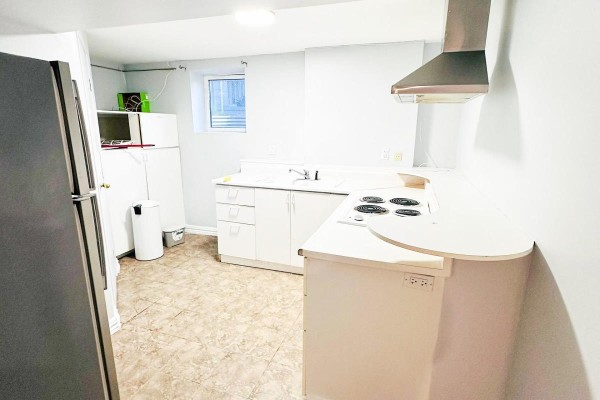 41 Coomer Crescent, Ajax, ON L1T3C7 Photo 4
