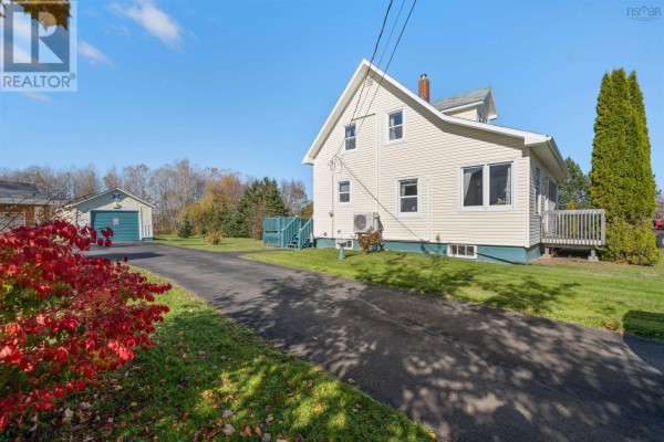 Sunroom - 41 Cowan Street, Springhill, NS B0M1X0 Photo 5