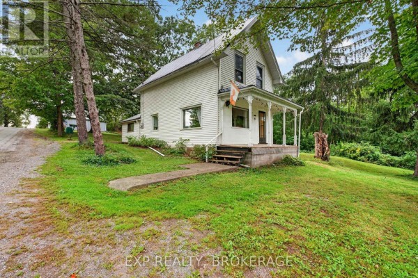 Living room - 41 Cross Street, Frontenac Islands, ON K0H2Y0 Photo 3