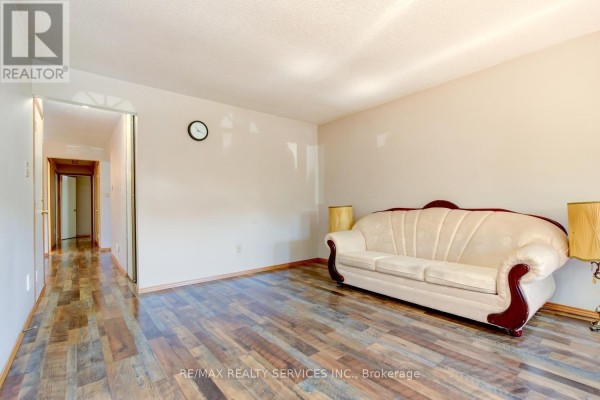 Primary Bedroom - 41 Greenleaf Crescent, Brampton, ON L6X2V5 Photo 4