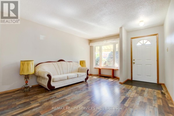 Bedroom 2 - 41 Greenleaf Crescent, Brampton, ON L6X2V5 Photo 5