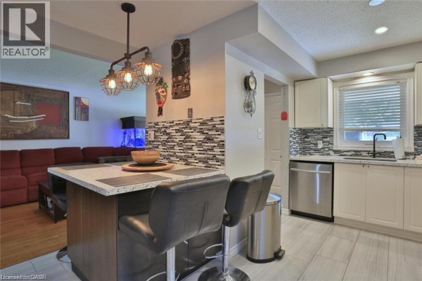 Dining room - 41 Greenock Drive Unit# A & B, Kitchener, ON N2E2J9 Photo 4