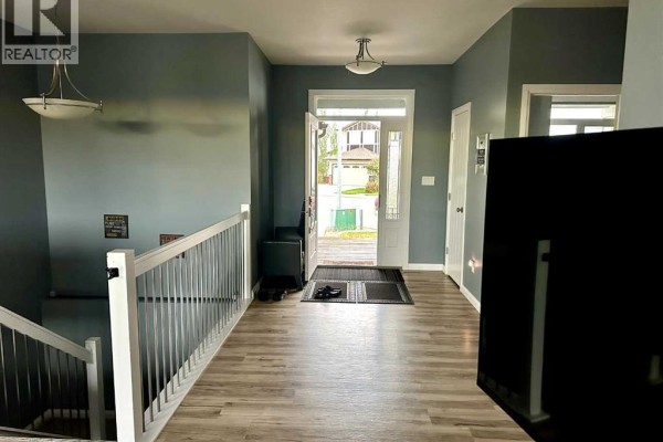 5pc Bathroom - 41 Laurel Place, Coalhurst, AB T0L0V0 Photo 5