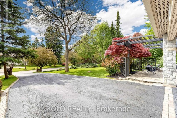 41 Meadowcliffe Drive, Toronto, ON M1M2X8 Photo 5