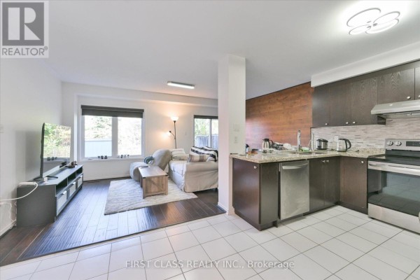 Foyer - 41 Northwest Passage, Whitchurch Stouffville, ON L4A0T2 Photo 4