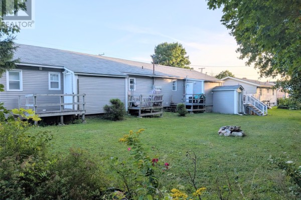 41 Pleasant Avenue, Stephenville, NL A2N1R9 Photo 5