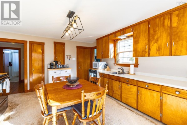 Family room - 41 School Street, Lower West Pubnico, NS B0W2C0 Photo 4