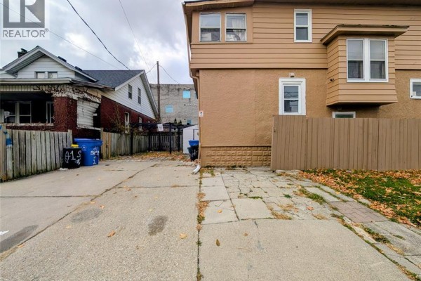 3pc Bathroom - 41 Shepherd Street East, Windsor, ON N8X2J9 Photo 2