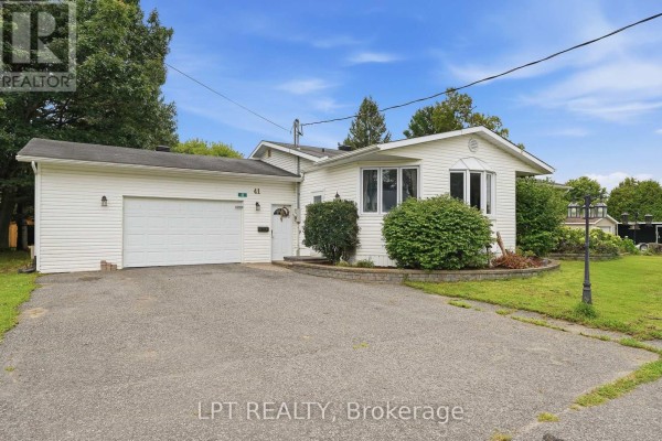 41 St Polycarp Street, North Stormont, ON, photo 2