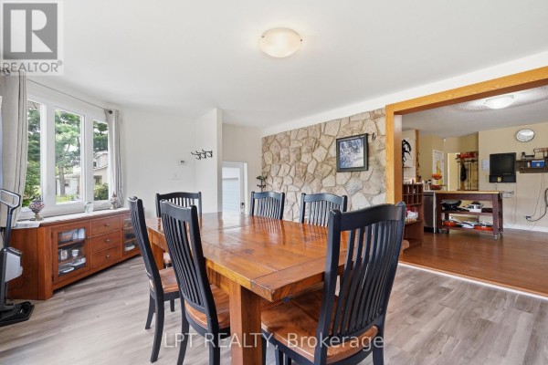 Dining room - 41 St Polycarp Street, North Stormont, ON K0C1W0 Photo 4