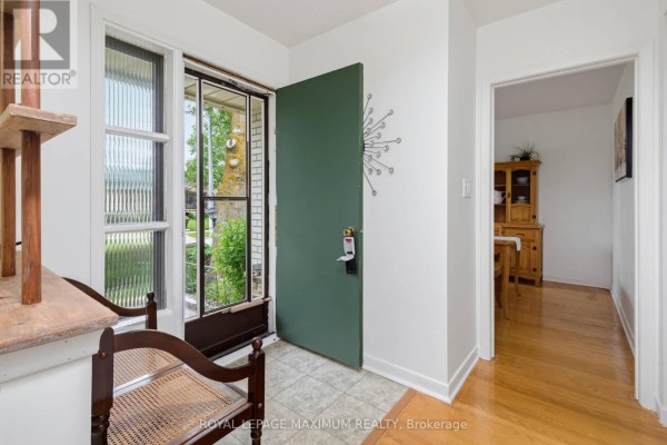 Bedroom 2 - 41 Strathavon Drive, Toronto, ON M9V2H4 Photo 4