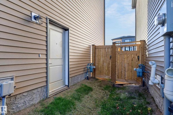 Primary Bedroom - 41 Taylor Co, Spruce Grove, AB T7X0X7 Photo 4
