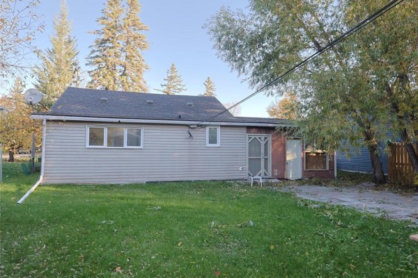 Kitchen - 41 Vaughan Avenue, Gimli, MB R0C1B0 Photo 2