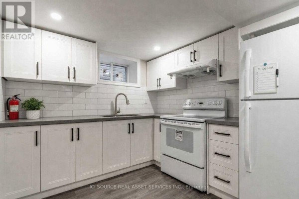 41 Wishing Well Drive, Toronto, ON, photo 2