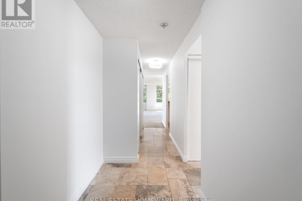Kitchen - 410 - 1093 Kingston Road, Toronto, ON M1N4E2 Photo 4
