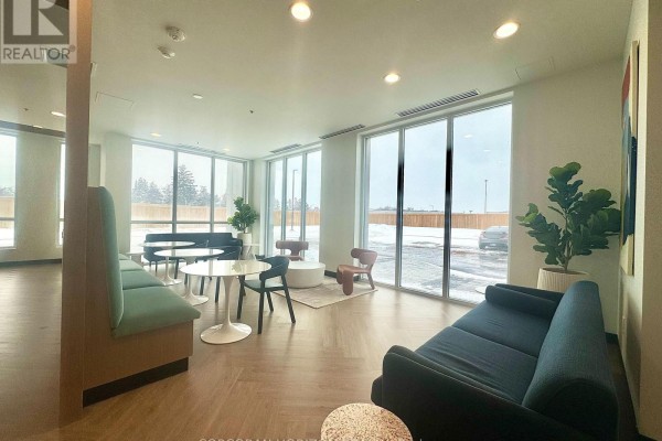 Living room - 410 - 1333 Weber Street E, Kitchener, ON N2A1C2 Photo 3