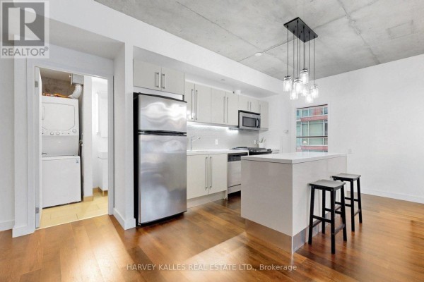 410 - 25 Oxley Street, Toronto, ON M5V2J5 Photo 4
